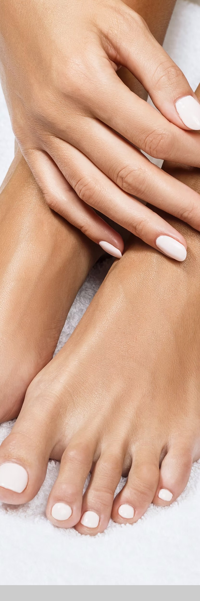 Clean feet and toenails in a spa setting